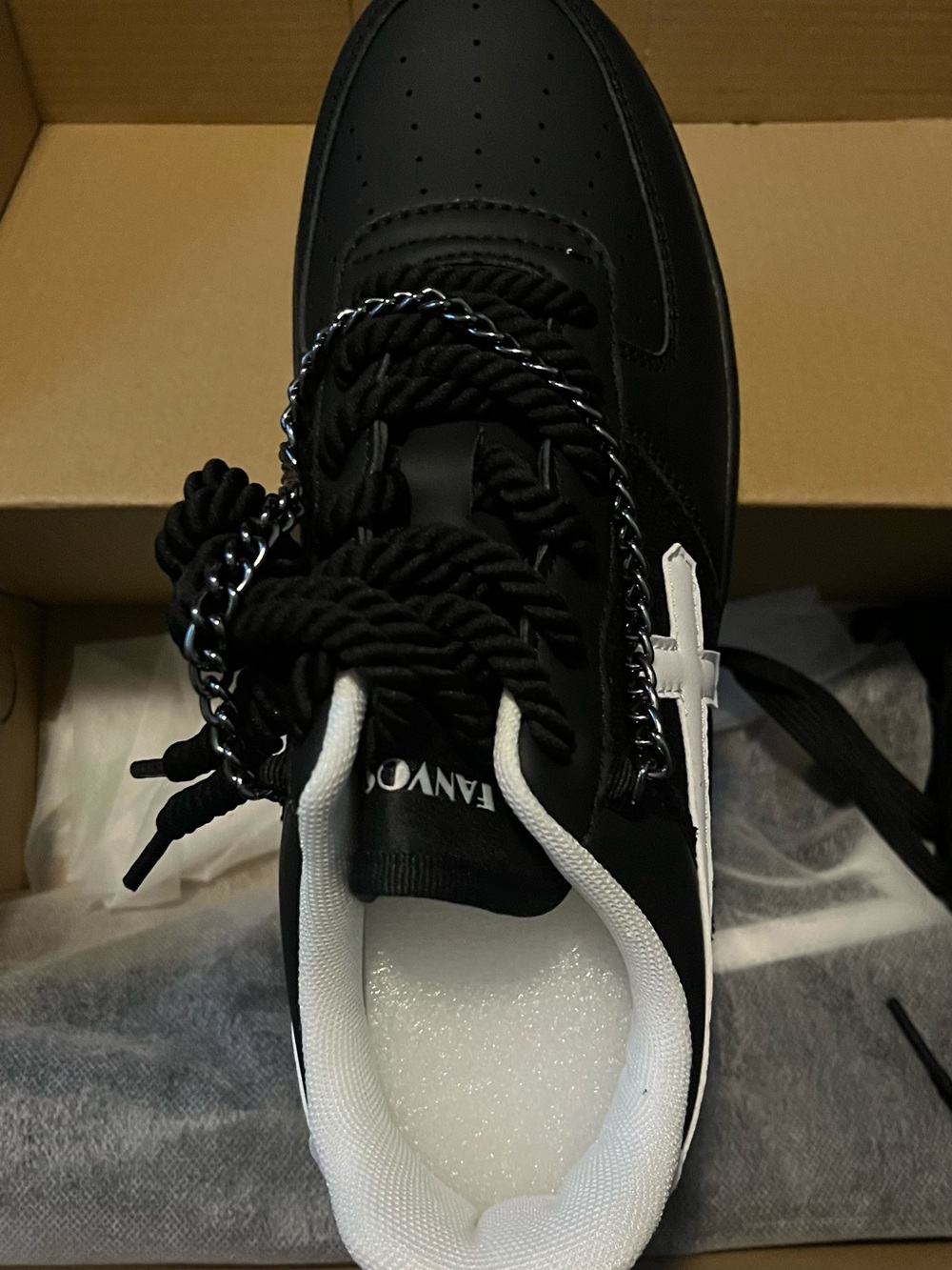 Fanvossem Women's Black Sneakers with White Cross Accent - Low-Top Casual - Picture 4 of 6